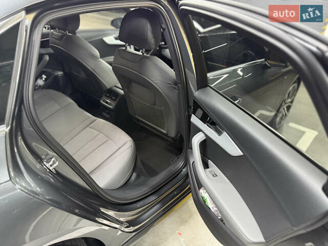 Серый Ауди А4, объемом двигателя 1.98 л и пробегом 26 тыс. км за 55500 $, фото 36 на Automoto.ua