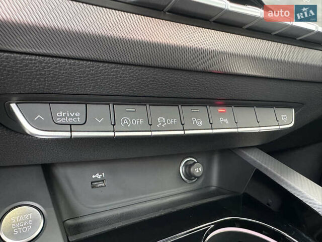 Серый Ауди А4, объемом двигателя 2 л и пробегом 29 тыс. км за 36900 $, фото 46 на Automoto.ua