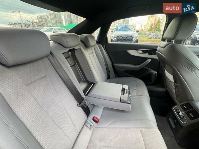 Ауди А4 2023 в Киеве на Automoto.ua Серый Ауди А4, объемом двигателя 2 л и пробегом 28 тыс. км за 54000 $, фото 79 на Automoto.ua