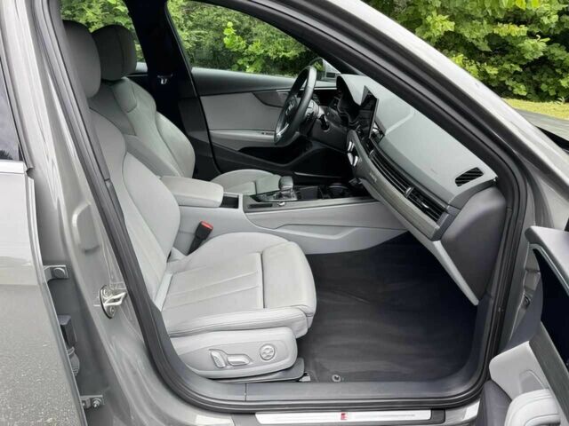 Ауди А4 2023 в Одессе на Automoto.ua Серый Ауди А4, объемом двигателя 2 л и пробегом 24 тыс. км за 12500 $, фото 7 на Automoto.ua