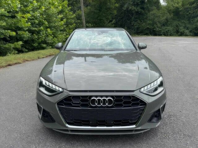 Ауди А4 2023 в Одессе на Automoto.ua Серый Ауди А4, объемом двигателя 2 л и пробегом 24 тыс. км за 12500 $, фото 1 на Automoto.ua