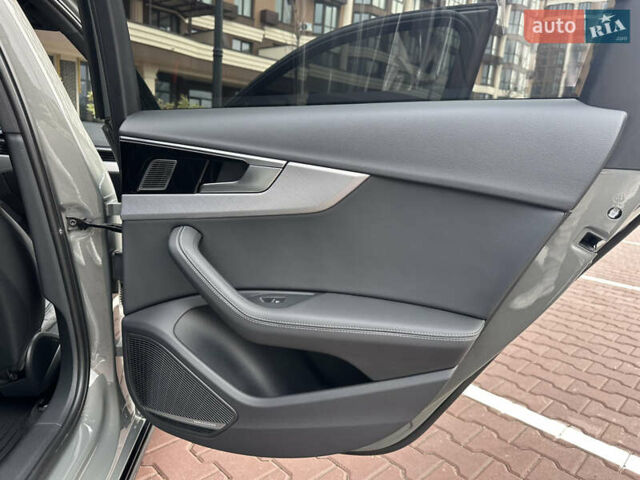 Серый Ауди А4, объемом двигателя 2 л и пробегом 29 тыс. км за 36900 $, фото 60 на Automoto.ua