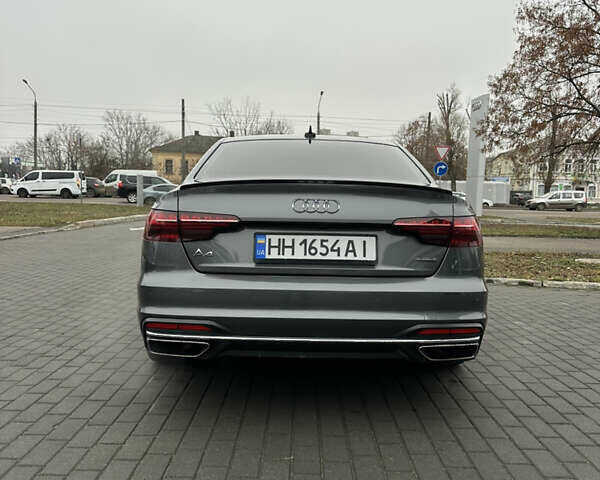 Сірий Ауді А4, об'ємом двигуна 1.98 л та пробігом 48 тис. км за 33000 $, фото 5 на Automoto.ua