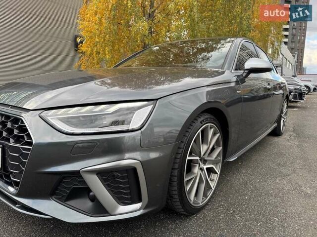 Ауди А4 2023 в Киеве на Automoto.ua Серый Ауди А4, объемом двигателя 2 л и пробегом 28 тыс. км за 54000 $, фото 1 на Automoto.ua