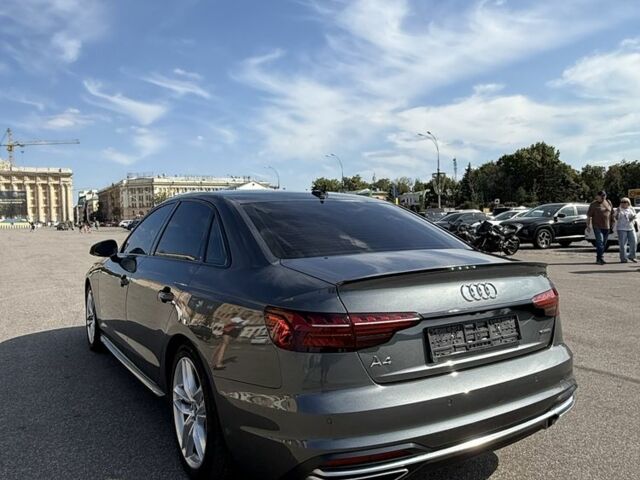 Серый Ауди А4, объемом двигателя 2 л и пробегом 46 тыс. км за 35500 $, фото 4 на Automoto.ua