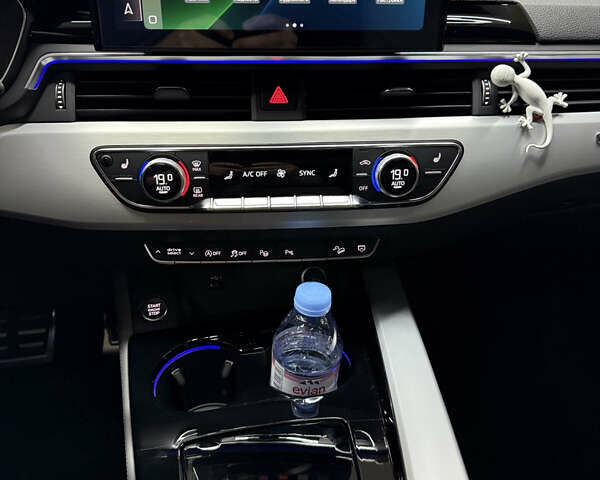 Серый Ауди А4, объемом двигателя 1.98 л и пробегом 26 тыс. км за 55500 $, фото 50 на Automoto.ua