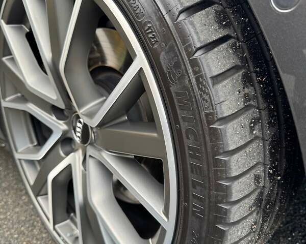 Ауди А4 2023 в Киеве на Automoto.ua Серый Ауди А4, объемом двигателя 2 л и пробегом 28 тыс. км за 54000 $, фото 8 на Automoto.ua