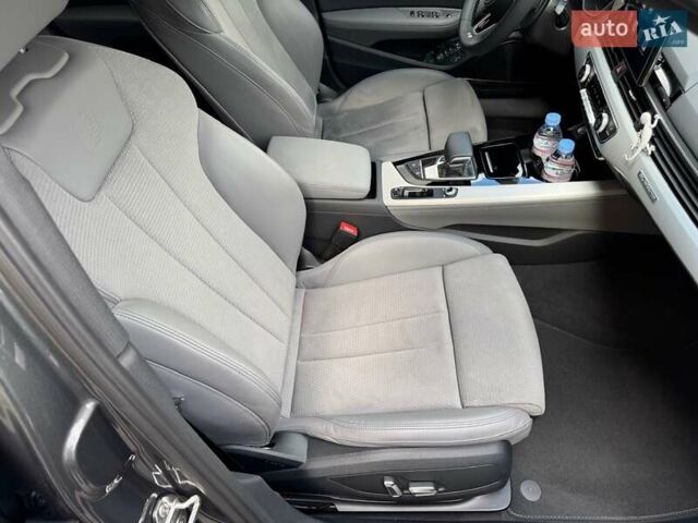 Ауди А4 2023 в Киеве на Automoto.ua Серый Ауди А4, объемом двигателя 2 л и пробегом 28 тыс. км за 54000 $, фото 83 на Automoto.ua