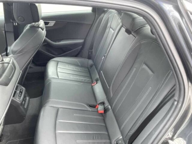 Серый Ауди А4, объемом двигателя 2 л и пробегом 26 тыс. км за 14300 $, фото 12 на Automoto.ua