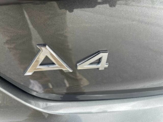 Серый Ауди А4, объемом двигателя 2 л и пробегом 26 тыс. км за 14300 $, фото 14 на Automoto.ua