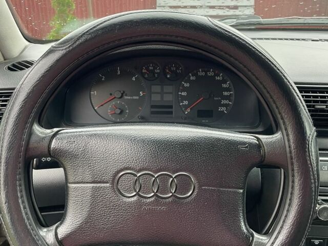 Сірий Ауді А4, об'ємом двигуна 0 л та пробігом 370 тис. км за 1000 $, фото 9 на Automoto.ua