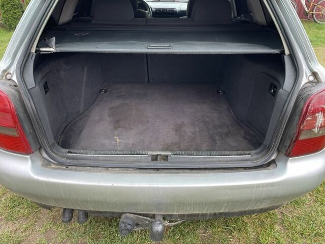 Сірий Ауді А4, об'ємом двигуна 0 л та пробігом 370 тис. км за 1000 $, фото 7 на Automoto.ua