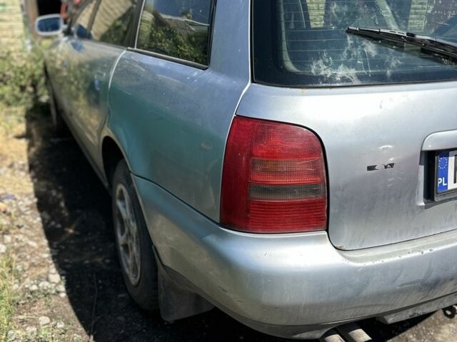 Серый Ауди А4, объемом двигателя 0 л и пробегом 2 тыс. км за 1200 $, фото 4 на Automoto.ua