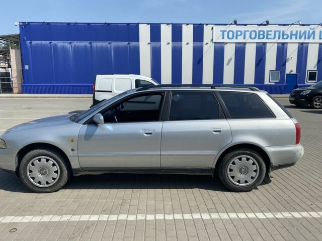 Серый Ауди А4, объемом двигателя 1.6 л и пробегом 280 тыс. км за 2400 $, фото 1 на Automoto.ua