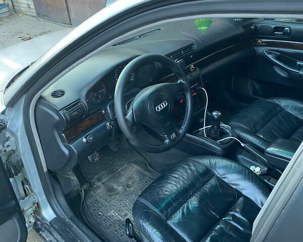 Серый Ауди А4, объемом двигателя 1.9 л и пробегом 412 тыс. км за 3800 $, фото 13 на Automoto.ua