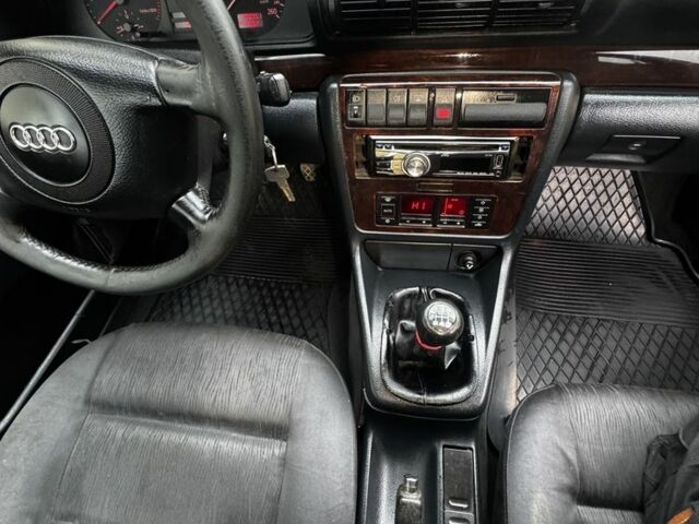 Серый Ауди А4, объемом двигателя 1.9 л и пробегом 400 тыс. км за 2300 $, фото 11 на Automoto.ua