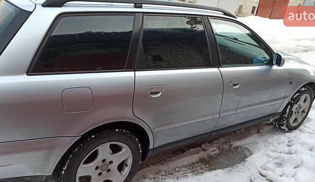 Серый Ауди А4, объемом двигателя 1.9 л и пробегом 412 тыс. км за 3800 $, фото 4 на Automoto.ua