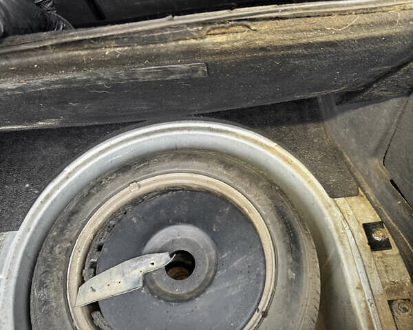 Серый Ауди А4, объемом двигателя 1.9 л и пробегом 400 тыс. км за 2300 $, фото 6 на Automoto.ua