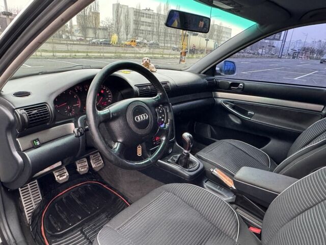 Серый Ауди А4, объемом двигателя 1.8 л и пробегом 320 тыс. км за 2950 $, фото 9 на Automoto.ua