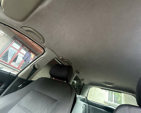 Сірий Ауді А4, об'ємом двигуна 1.8 л та пробігом 418 тис. км за 4600 $, фото 9 на Automoto.ua