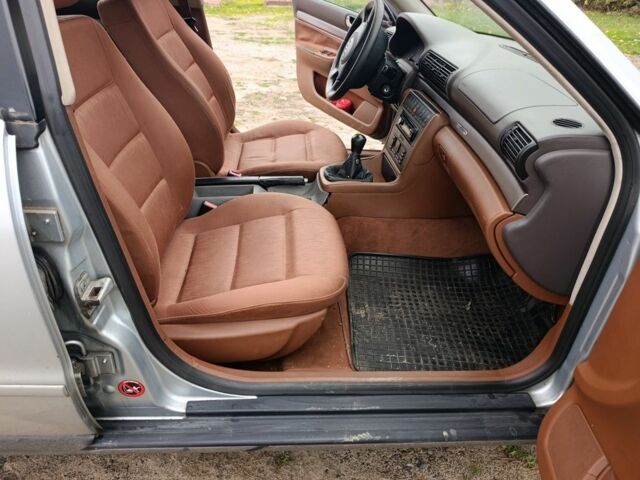 Серый Ауди А4, объемом двигателя 1.9 л и пробегом 400 тыс. км за 2000 $, фото 7 на Automoto.ua