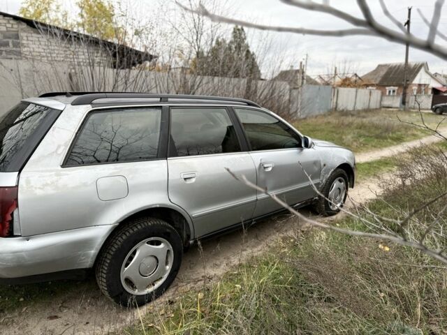 Сірий Ауді А4, об'ємом двигуна 2.5 л та пробігом 390 тис. км за 1350 $, фото 6 на Automoto.ua