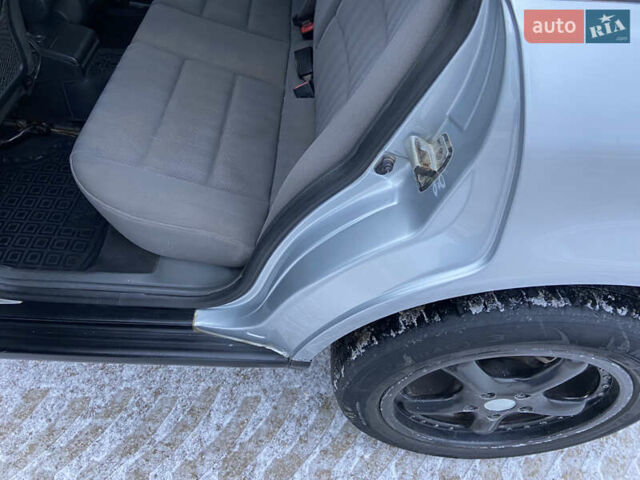 Серый Ауди А4, объемом двигателя 1.8 л и пробегом 411 тыс. км за 3200 $, фото 11 на Automoto.ua