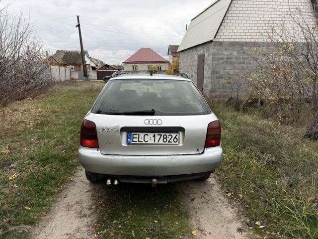 Сірий Ауді А4, об'ємом двигуна 2.5 л та пробігом 390 тис. км за 1350 $, фото 3 на Automoto.ua