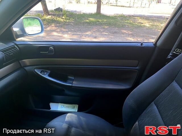 Серый Ауди А4, объемом двигателя 1.9 л и пробегом 467 тыс. км за 3500 $, фото 10 на Automoto.ua