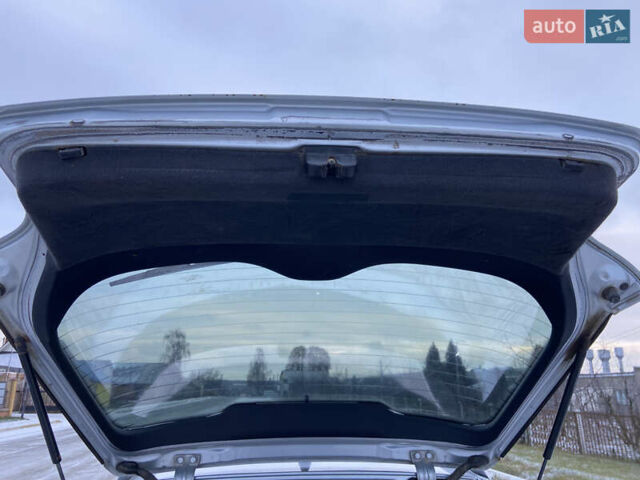 Серый Ауди А4, объемом двигателя 1.8 л и пробегом 411 тыс. км за 3200 $, фото 15 на Automoto.ua