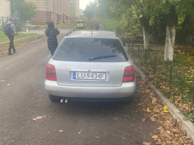 Серый Ауди А4, объемом двигателя 1.9 л и пробегом 354 тыс. км за 1850 $, фото 5 на Automoto.ua