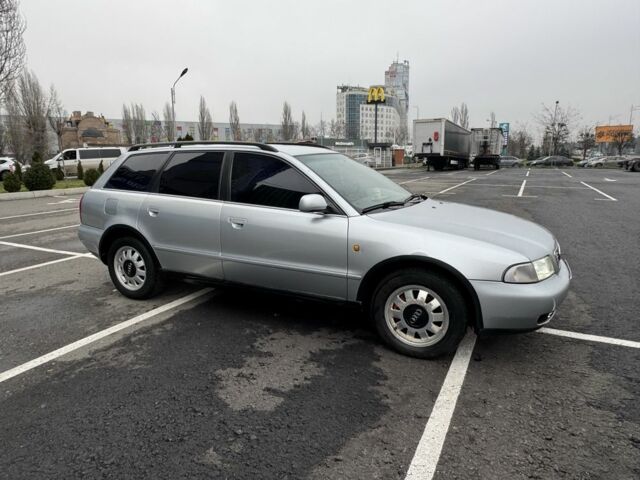 Серый Ауди А4, объемом двигателя 1.8 л и пробегом 320 тыс. км за 2950 $, фото 22 на Automoto.ua