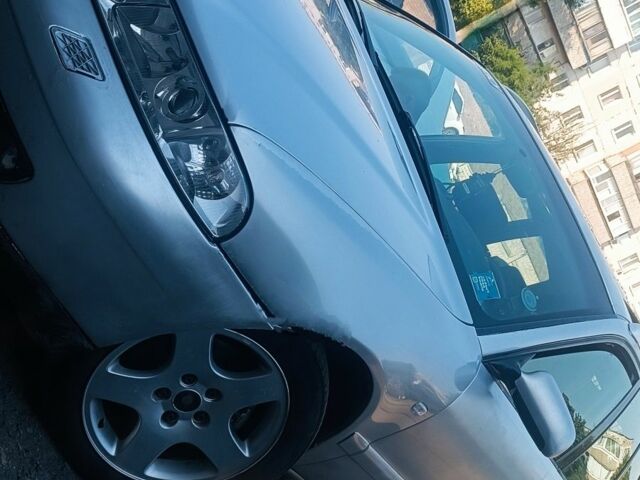 Серый Ауди А4, объемом двигателя 1.9 л и пробегом 378 тыс. км за 2400 $, фото 2 на Automoto.ua