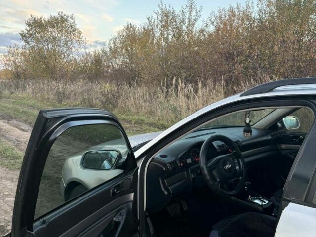 Ауді А4 1999 у Івано-Франківську на Automoto.ua Сірий Ауді А4, об'ємом двигуна 2.4 л та пробігом 295 тис. км за 1800 $, фото 4 на Automoto.ua