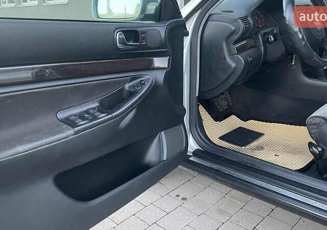 Серый Ауди А4, объемом двигателя 1.9 л и пробегом 430 тыс. км за 3750 $, фото 12 на Automoto.ua