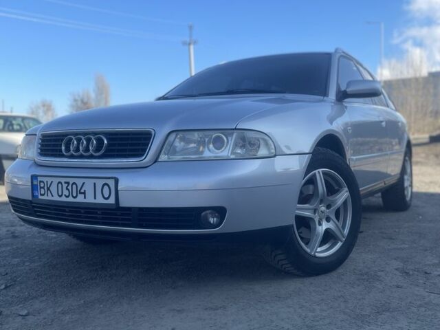 Сірий Ауді А4, об'ємом двигуна 1.6 л та пробігом 244 тис. км за 5844 $, фото 1 на Automoto.ua