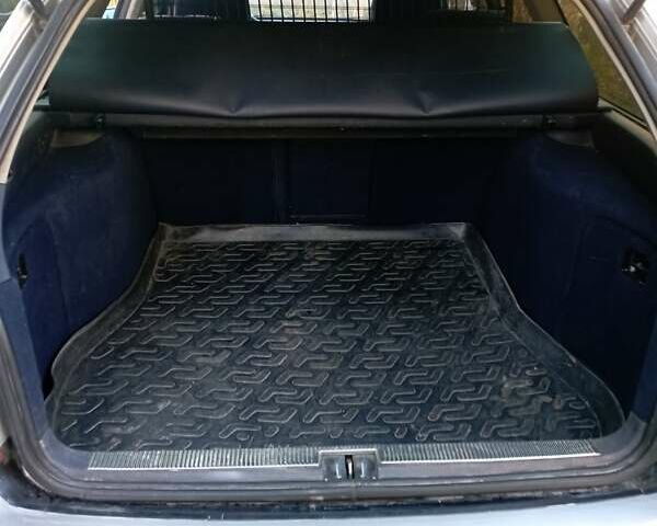 Сірий Ауді А4, об'ємом двигуна 2.5 л та пробігом 467 тис. км за 3800 $, фото 6 на Automoto.ua