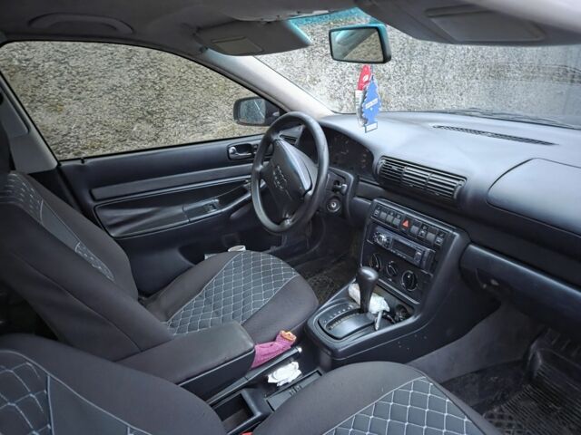 Серый Ауди А4, объемом двигателя 0 л и пробегом 299 тыс. км за 1800 $, фото 2 на Automoto.ua