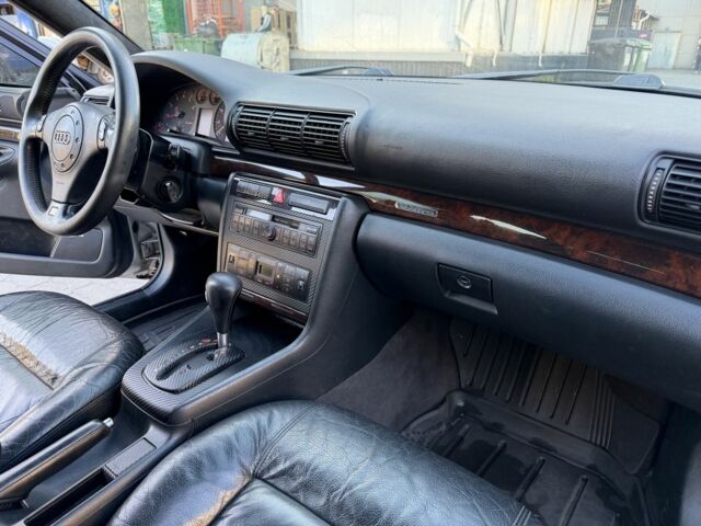 Сірий Ауді А4, об'ємом двигуна 2.8 л та пробігом 212 тис. км за 2508 $, фото 9 на Automoto.ua