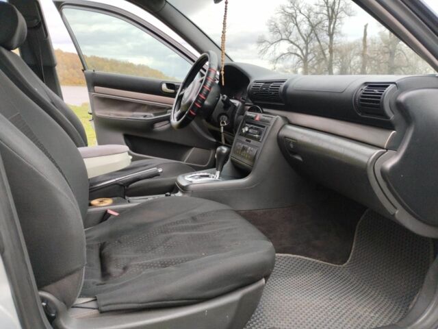 Серый Ауди А4, объемом двигателя 1.9 л и пробегом 474 тыс. км за 3800 $, фото 6 на Automoto.ua