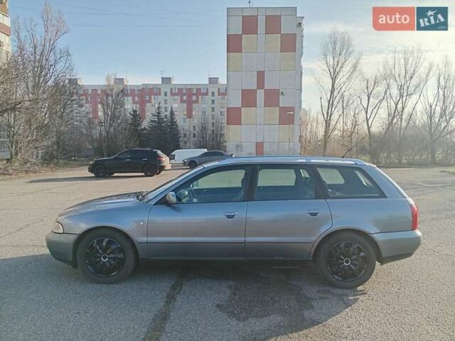 Серый Ауди А4, объемом двигателя 1.9 л и пробегом 267 тыс. км за 2800 $, фото 2 на Automoto.ua