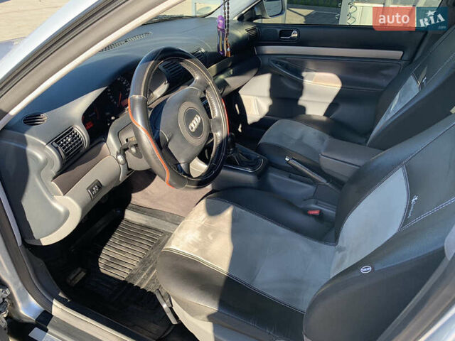 Серый Ауди А4, объемом двигателя 1.6 л и пробегом 260 тыс. км за 4200 $, фото 13 на Automoto.ua