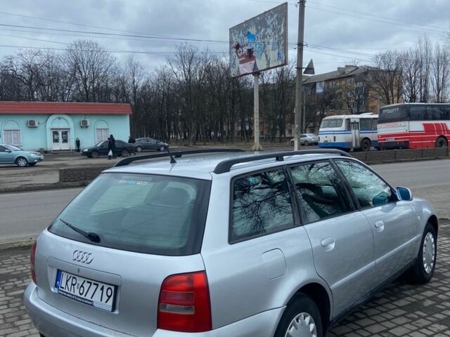 Серый Ауди А4, объемом двигателя 1.9 л и пробегом 300 тыс. км за 2600 $, фото 3 на Automoto.ua