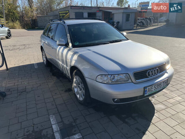 Серый Ауди А4, объемом двигателя 1.6 л и пробегом 260 тыс. км за 4200 $, фото 10 на Automoto.ua