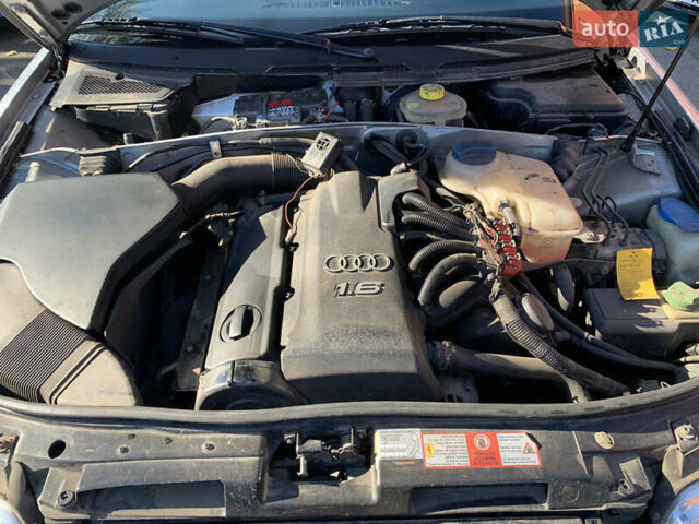 Серый Ауди А4, объемом двигателя 1.6 л и пробегом 260 тыс. км за 4200 $, фото 22 на Automoto.ua
