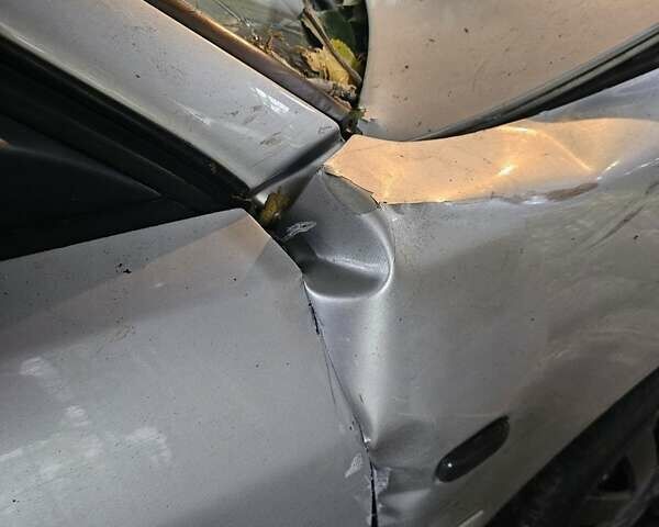 Сірий Ауді А4, об'ємом двигуна 1.9 л та пробігом 351 тис. км за 1300 $, фото 18 на Automoto.ua