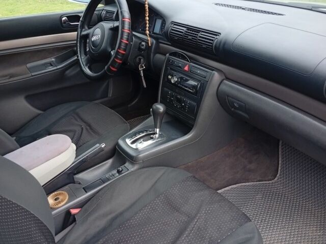 Серый Ауди А4, объемом двигателя 1.9 л и пробегом 474 тыс. км за 3800 $, фото 18 на Automoto.ua