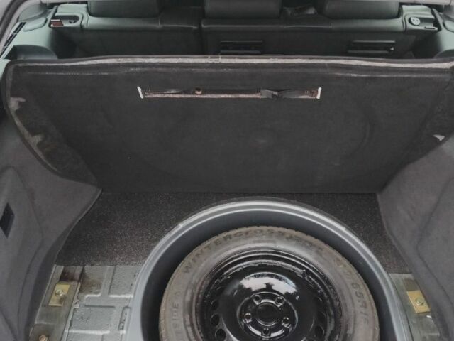 Сірий Ауді А4, об'ємом двигуна 1.9 л та пробігом 268 тис. км за 2500 $, фото 22 на Automoto.ua