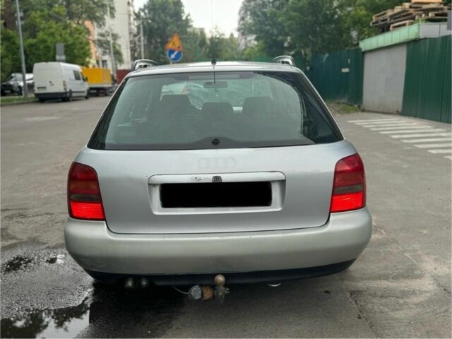 Серый Ауди А4, объемом двигателя 1.9 л и пробегом 350 тыс. км за 1799 $, фото 4 на Automoto.ua