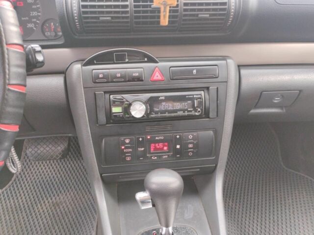 Серый Ауди А4, объемом двигателя 1.9 л и пробегом 474 тыс. км за 3800 $, фото 11 на Automoto.ua